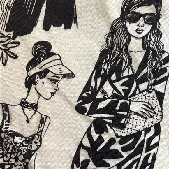 Zara Black and White Graphic T-Shirt - Picture 3 of 8